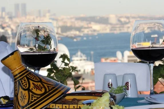 Roof Mezze 360 Istanbul - İzmir Mekan Rehberi