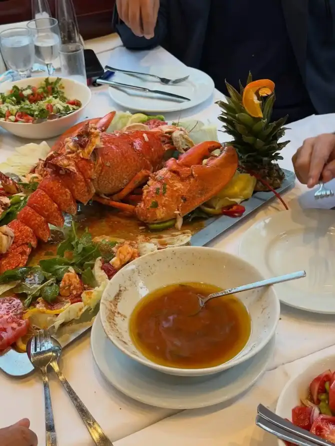 Balıkçı Kahraman - İstanbul Mekan Rehberi