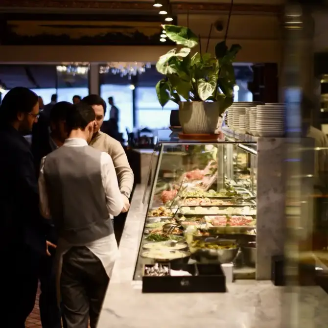 Bebek Balıkçı - İstanbul Mekan Rehberi