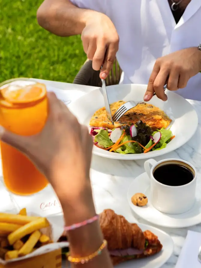 Catch Restaurant Bar - İstanbul Mekan Rehberi