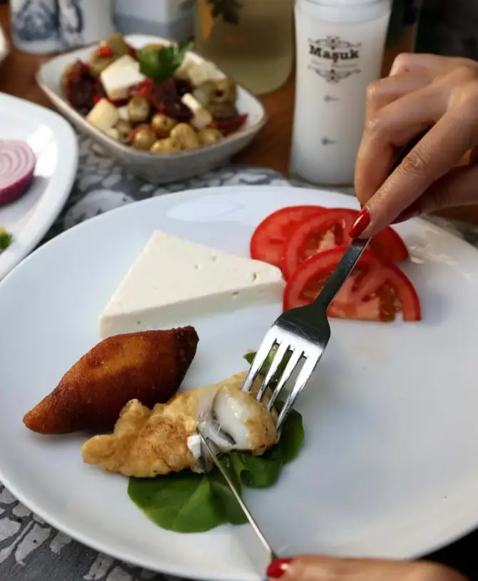 Maşuk Devr-i Meyhane - İstanbul Mekan Rehberi