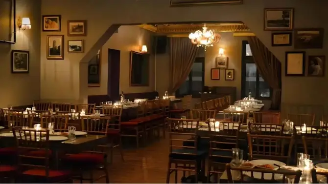 Mor Meyhane Beyoğlu - İstanbul Mekan Rehberi