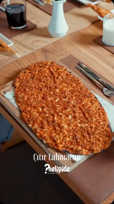 neli pide lahmacun