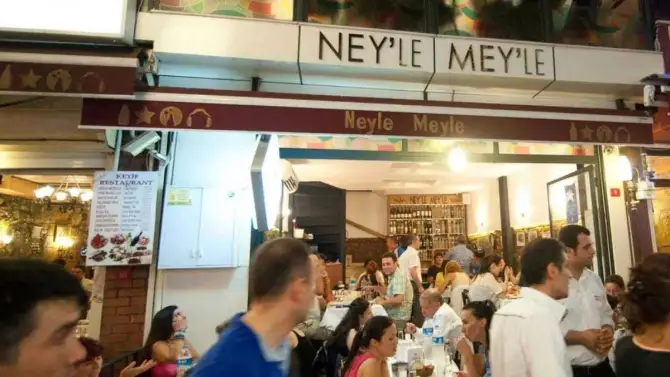 Ney'le Mey'le Meyhane - İstanbul Mekan Rehberi