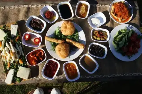 Yeşil Çiftlik Restoran - İstanbul Mekan Rehberi