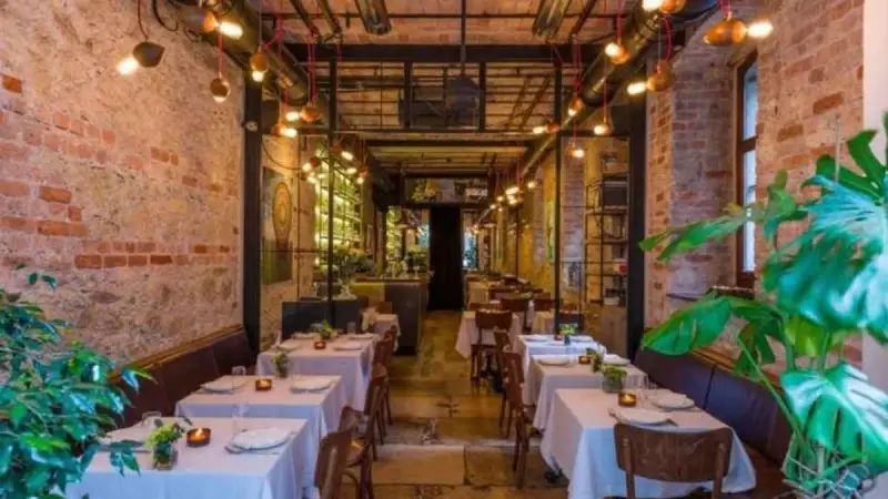 Okra Restaurant Beyoğlu - İstanbul Mekan Rehberi