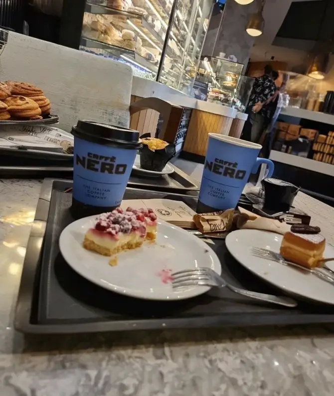Caffe Nero-Kadıköy - İstanbul Mekan Rehberi