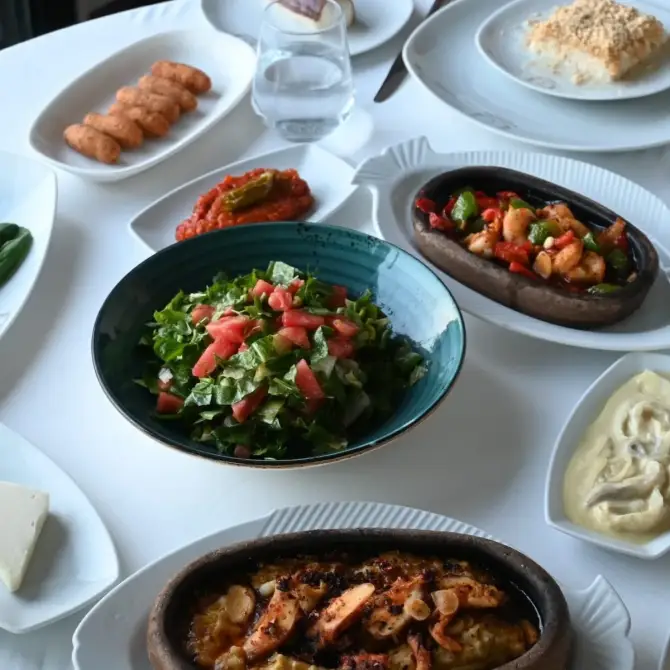 Rumelihisarı İskele Restoran - İstanbul Mekan Rehberi