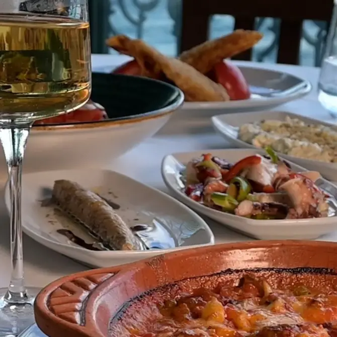 Rumelihisarı İskele Restoran - İstanbul Mekan Rehberi