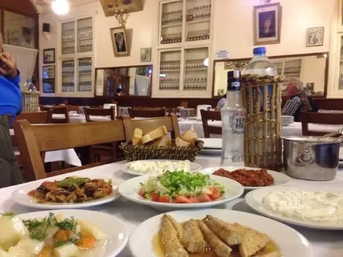 Safa Meyhanesi - İstanbul Mekan Rehberi
