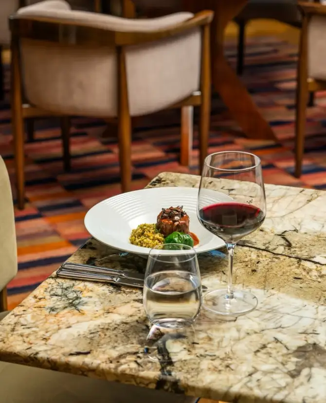 Topaz Restaurant - İstanbul Mekan Rehberi
