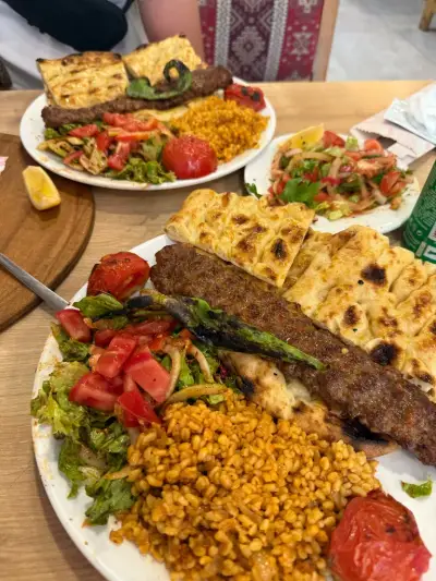 karışık yemek tabağı