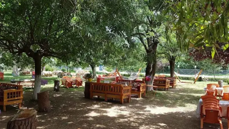 Yeşil Çiftlik Restoran - İstanbul Mekan Rehberi