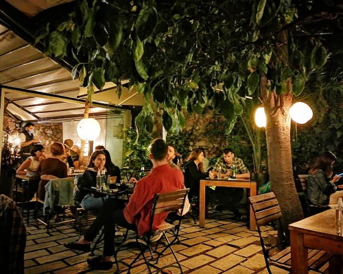 Limonlu Bahçe Restaurant | Cafe | Bar - İstanbul Mekan Rehberi