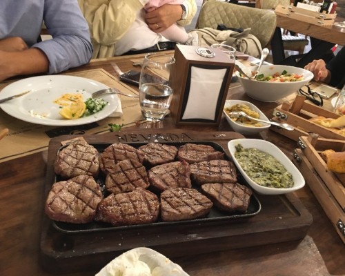 Nevada Steakhouse & Barbekü - İstanbul Mekan Rehberi