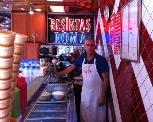 Beşiktaş Roma Dondurmacısı - İstanbul Mekan Rehberi