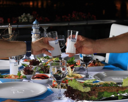 Köprübaşı Et ve Balık Restaurant - İstanbul Mekan Rehberi