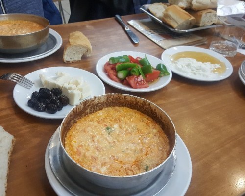 Lades Restaurant - İstanbul Mekan Rehberi